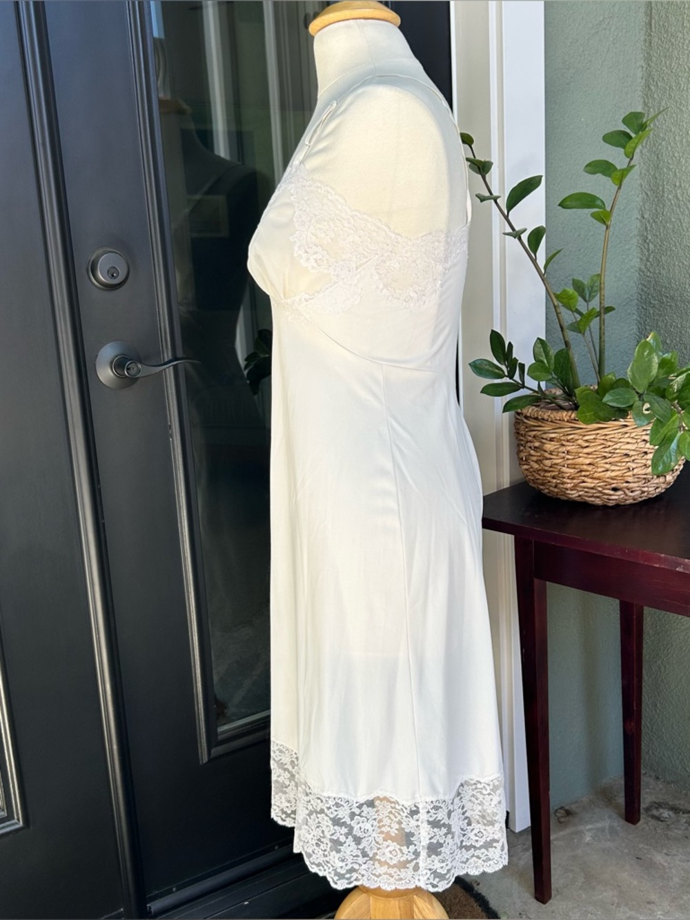 Vintage 60's White Full Slip Lace Nylon Slip Dress Size Small - Picture 4 of 10